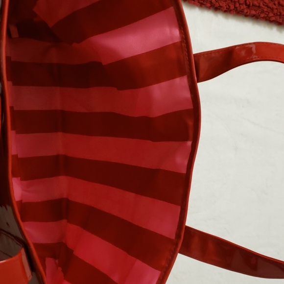 💥*FINAL MARKDOWN**Victoria Secret red/pink bag - Picture 5 of 7